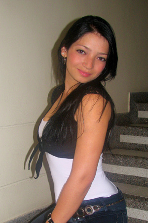 Close Ladies Colombian Bride Ten 47