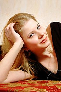 Blondna